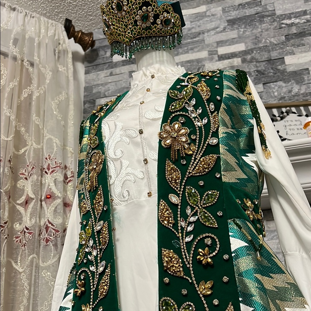 Turkish Embellished Green Vest with Gold beaded and rhinestones 3 pieces - Picture 11 of 14